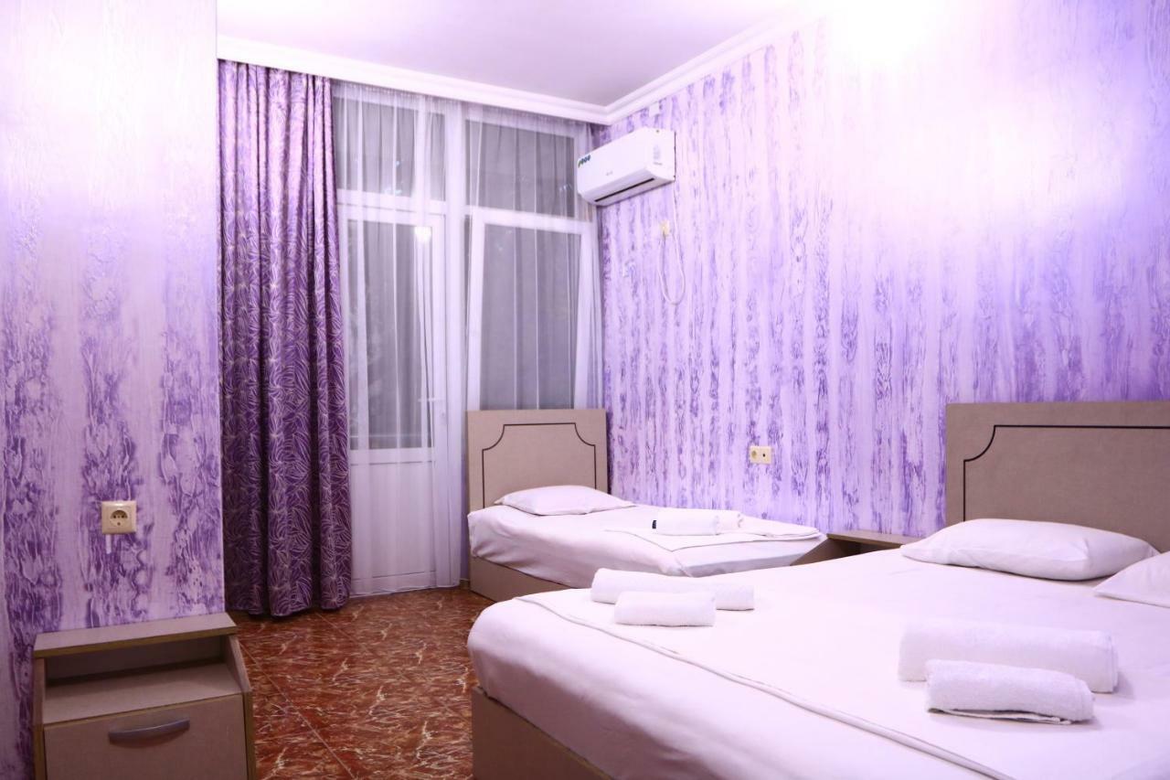 Rainbow Rooms Apart Hotel Makhinjauri Eksteriør billede